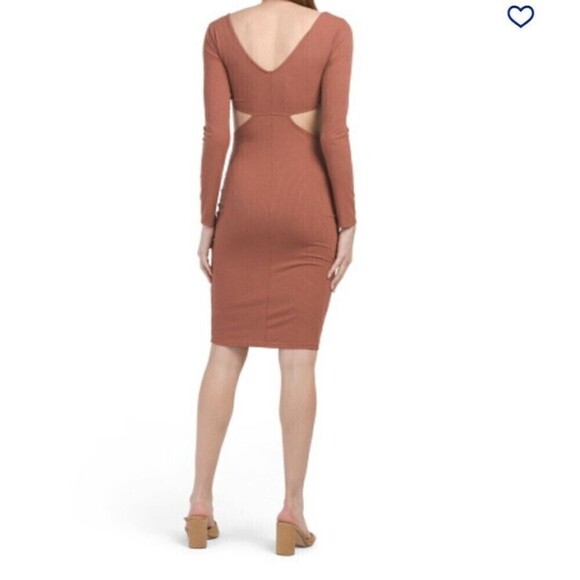 Women’s Lush V-Neck O-Ring Cutout Midi Dress Mahogany Size M new without tag - Picture 3 of 16